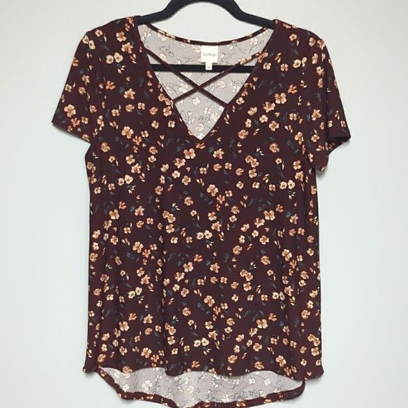 Kaileigh V Neck Short Sleeve Shirt - Picture 1 of 5